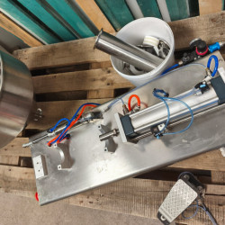 Vds doseuse pneumatique sur table