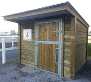 BOX 1 CHEVAL 3MX3M MONOPENTE